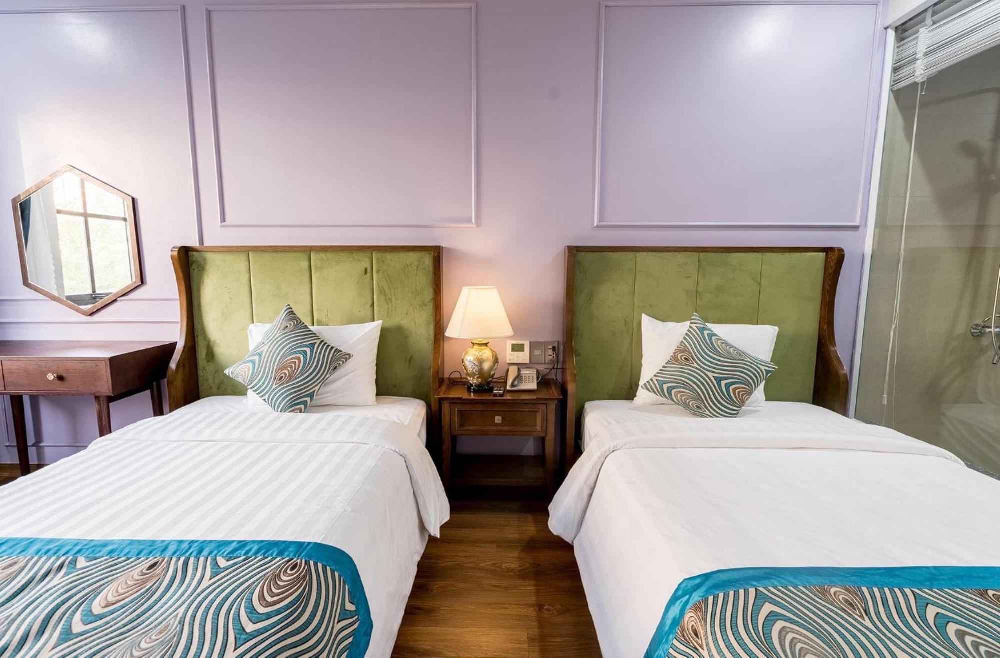 Paris Boutique Hotel Ha Long Exterior photo