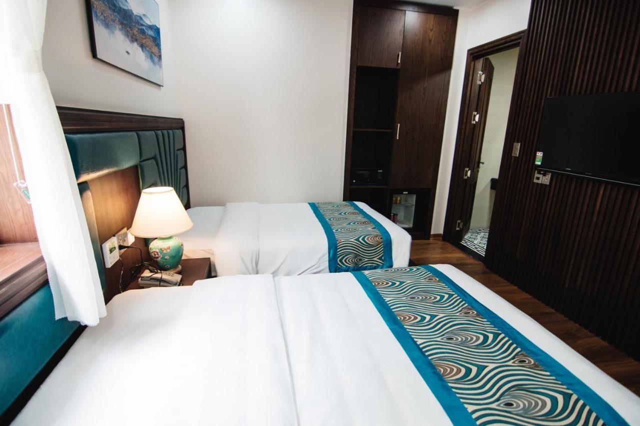 Paris Boutique Hotel Ha Long Exterior photo